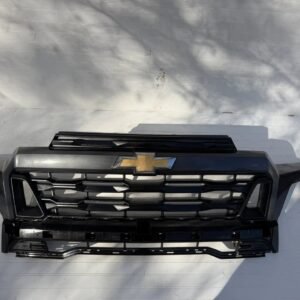 2023-2025 CHEVROLET COLORADO Z71 FRONT BUMPER RADIATOR GRILLE OEM