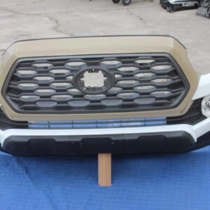 16-23 TOYOTA TACOMA FRONT BUMPER FOG LIGHT LOWER UPPER GRILL GENUINE OEM WHITE